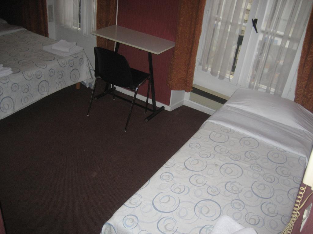 Hotel Meteore Paris Oda fotoğraf