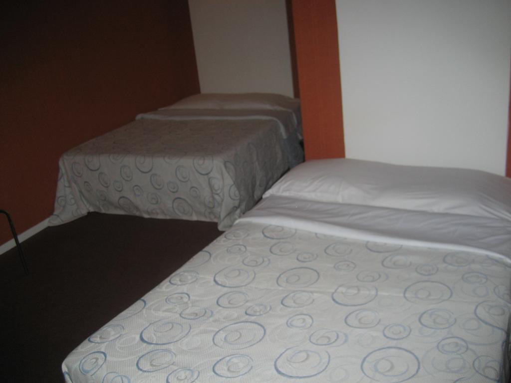 Hotel Meteore Paris Oda fotoğraf